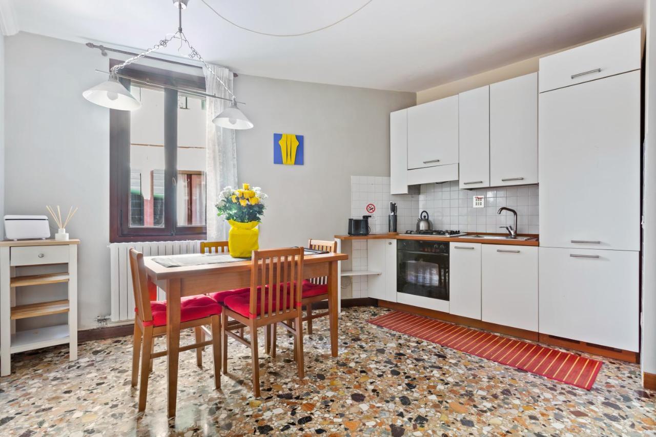 Castello Cozy Apart X4 - Calle Crosera Venedig Exteriör bild
